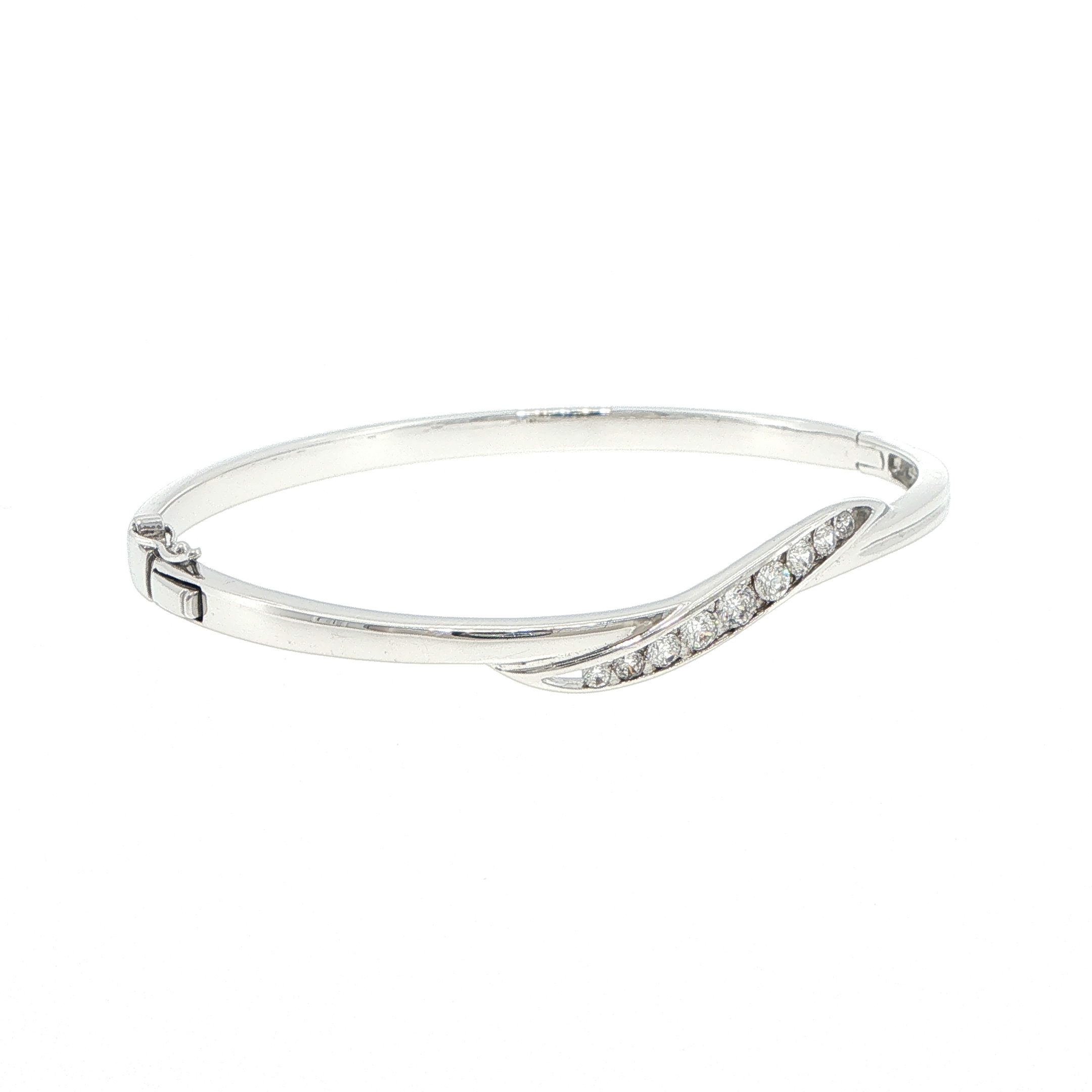 Wave Crossover Bangle in Silver - Image 5