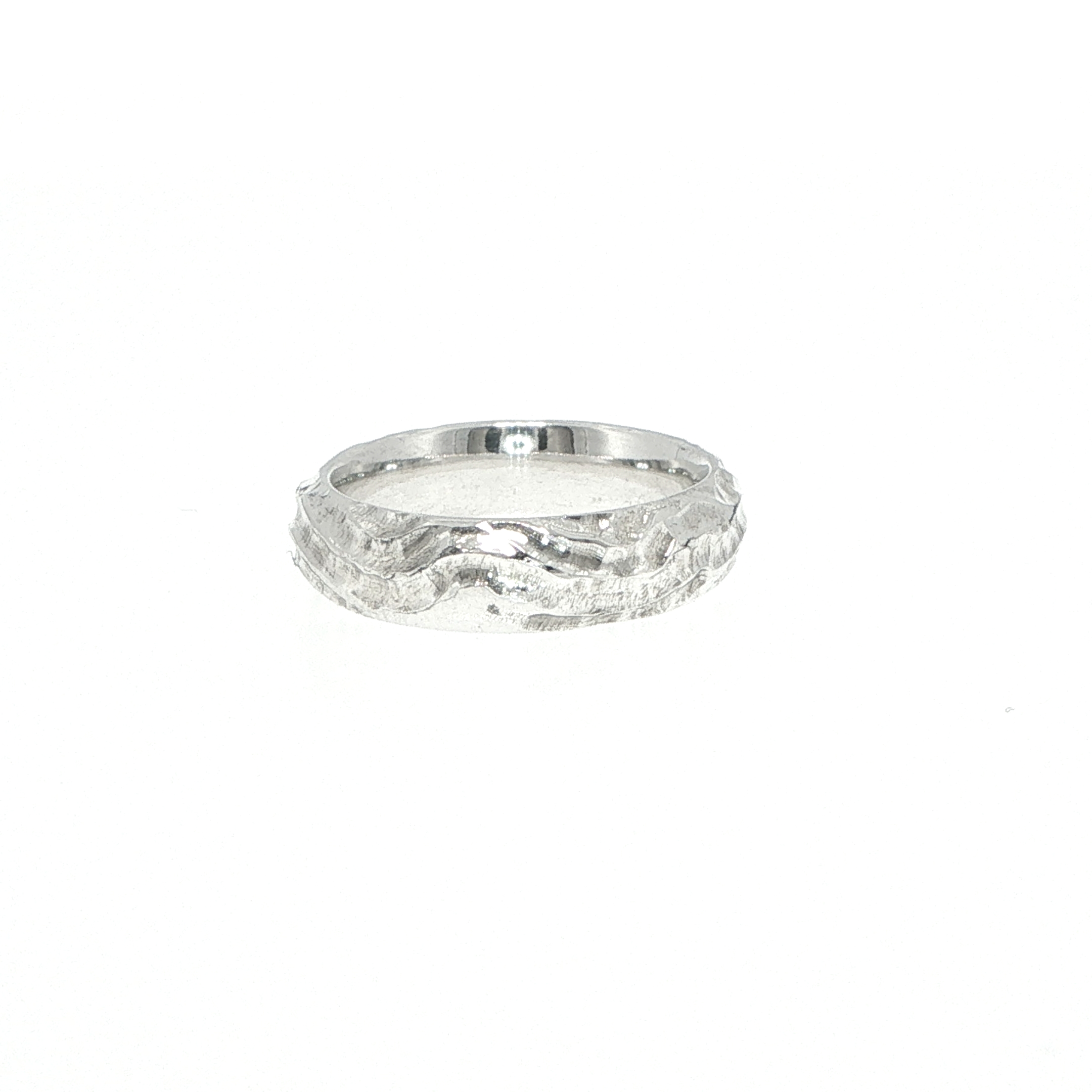 Wavy Textured Silver Band Ring - Image 3