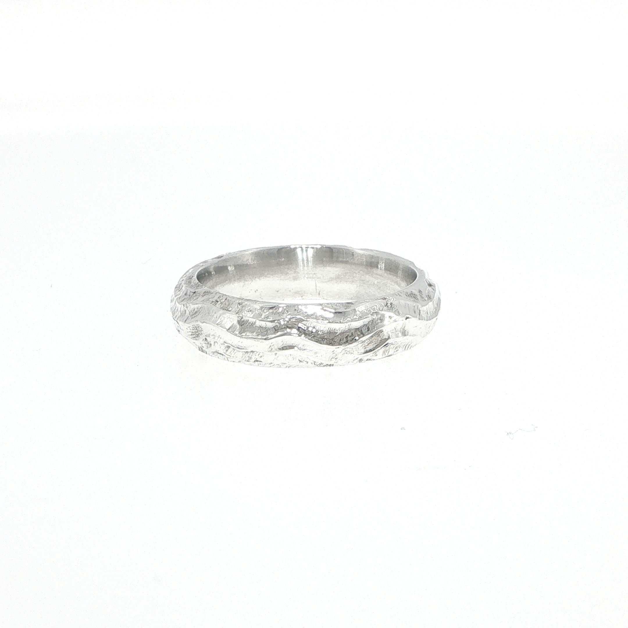 Wavy Textured Silver Band Ring - Image 4