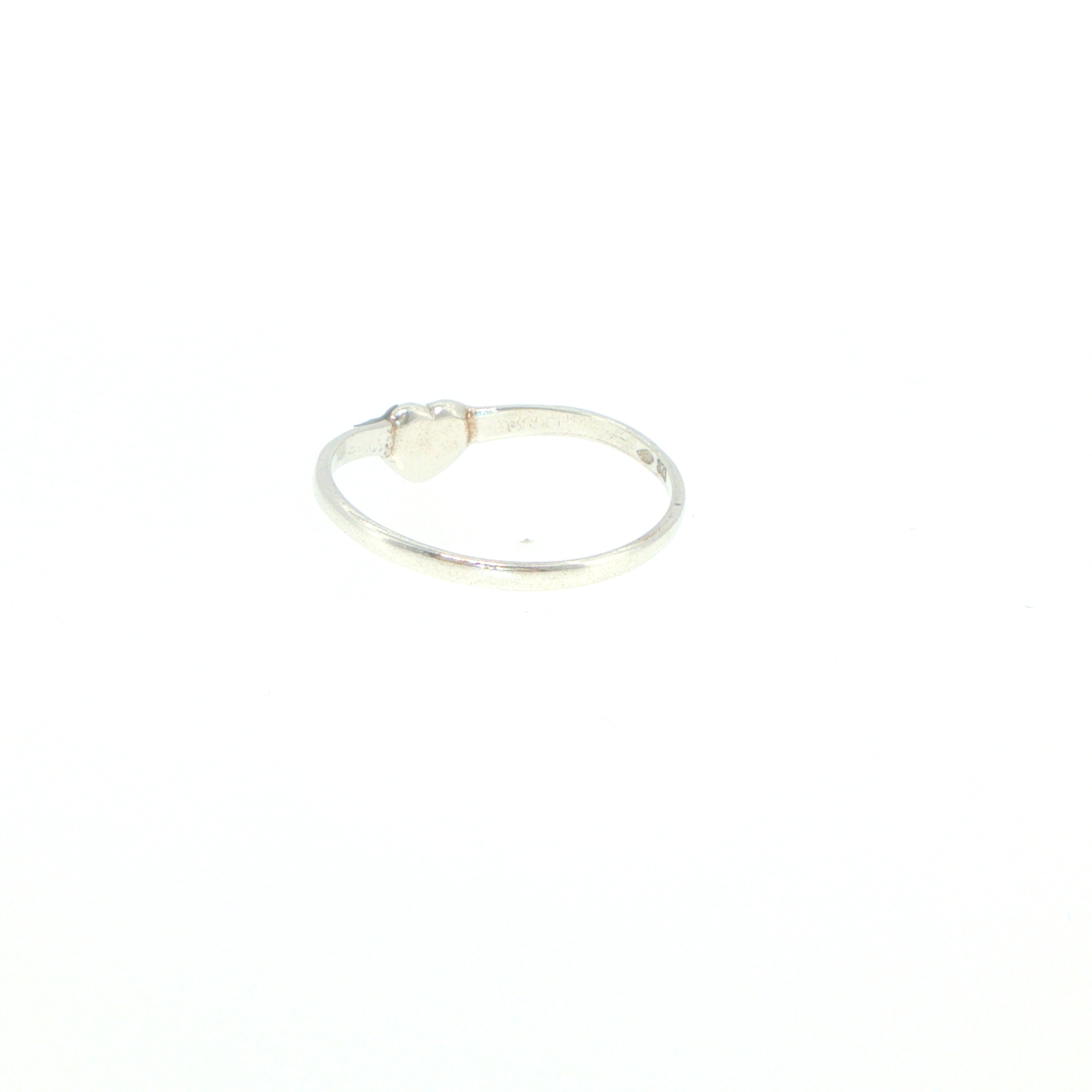 Heart-Shaped Green Amber Solitaire Ring in Silver - Image 10