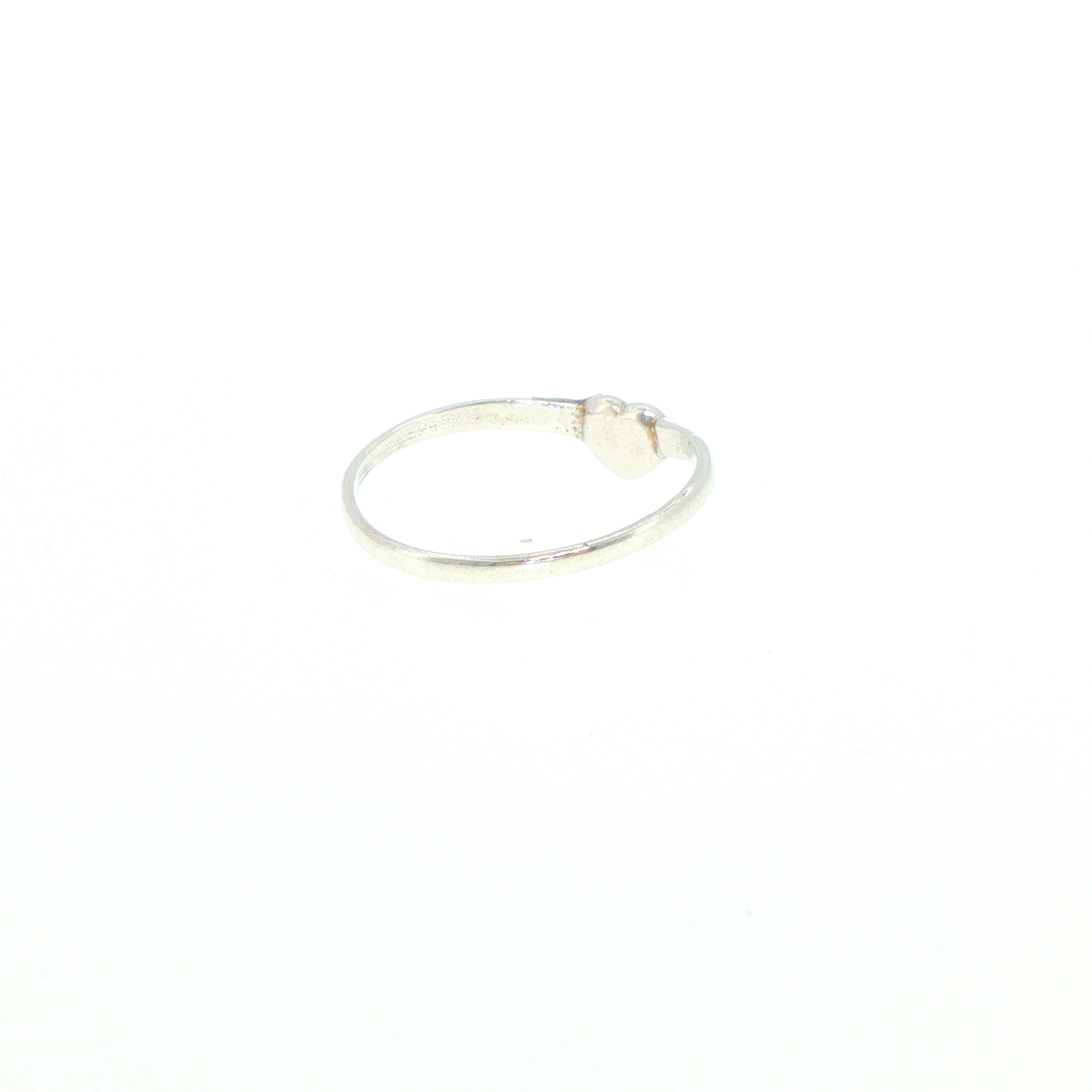 Heart-Shaped Green Amber Solitaire Ring in Silver - Image 12