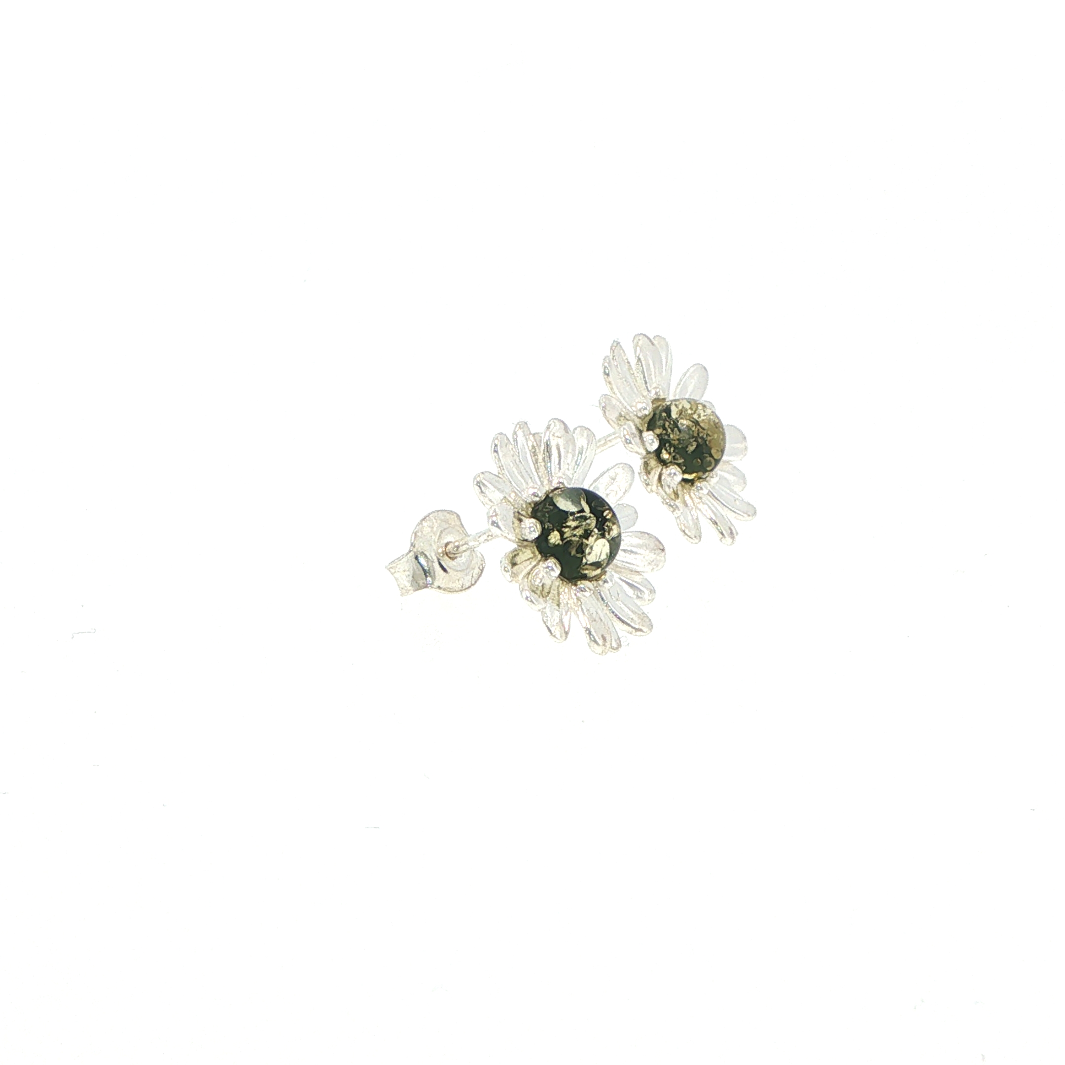 Daisy Stud Earrings with Green Amber Centre in Silver - Image 3