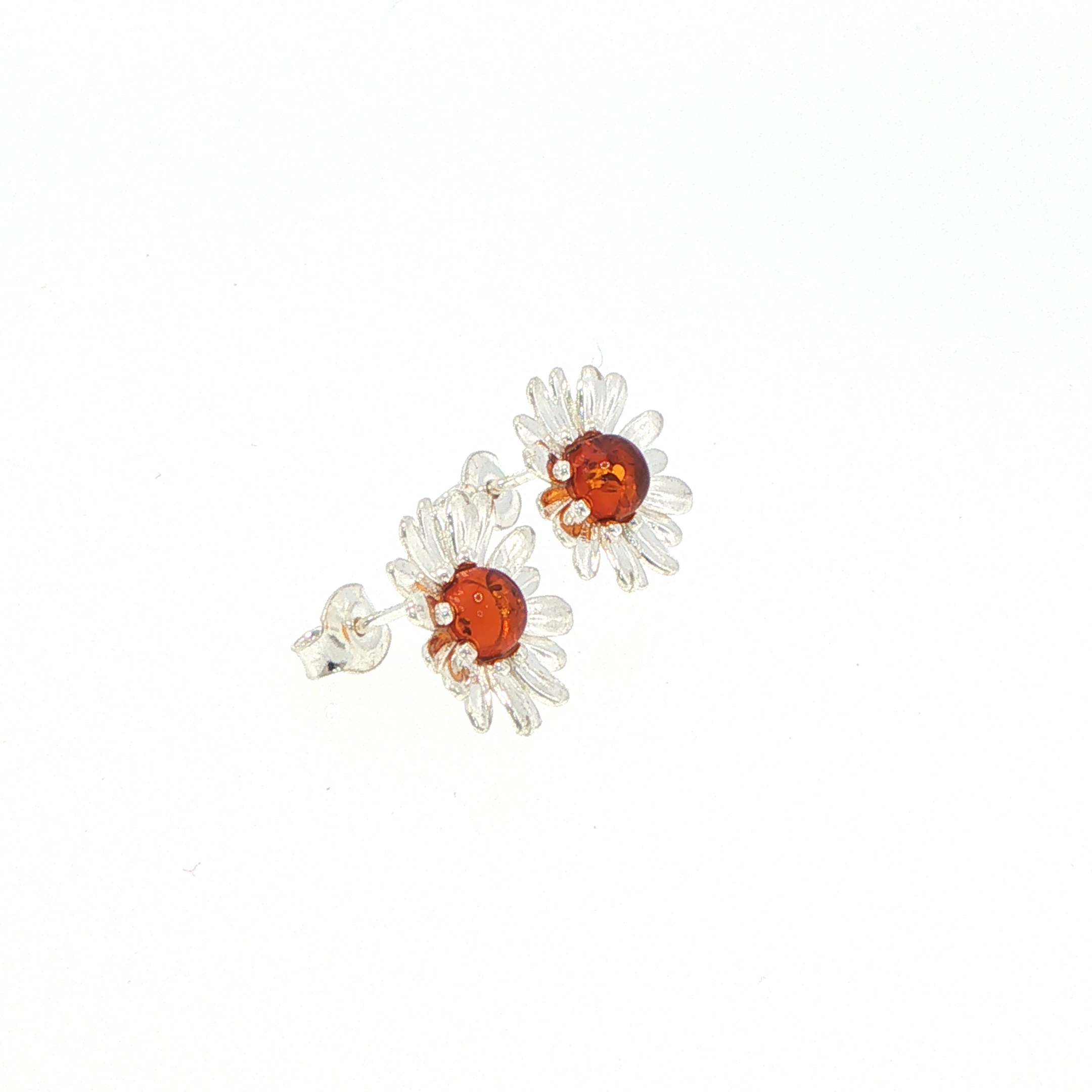 Daisy Stud Earrings with Orange Amber Centre in Silver - Image 3