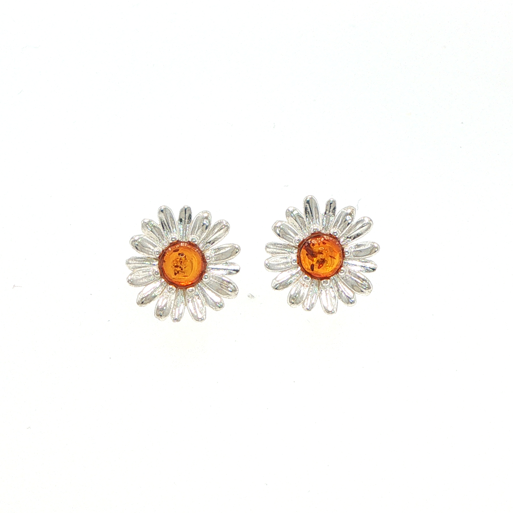 Daisy Stud Earrings with Orange Amber Centre in Silver
