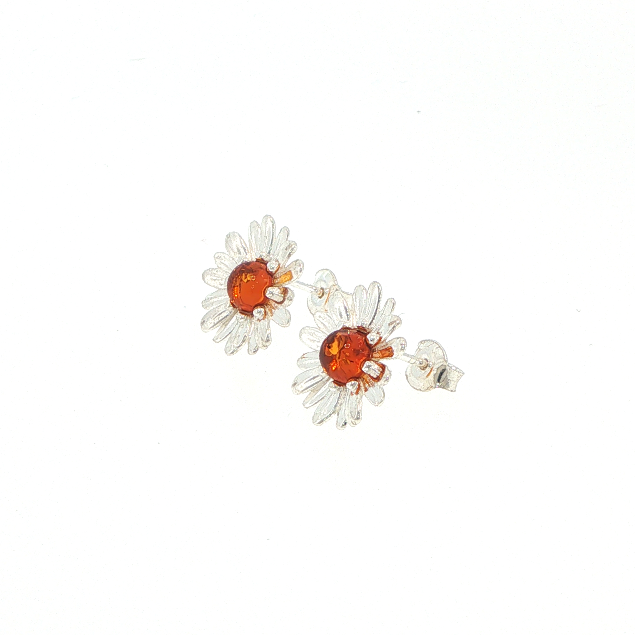 Daisy Stud Earrings with Orange Amber Centre in Silver - Image 6