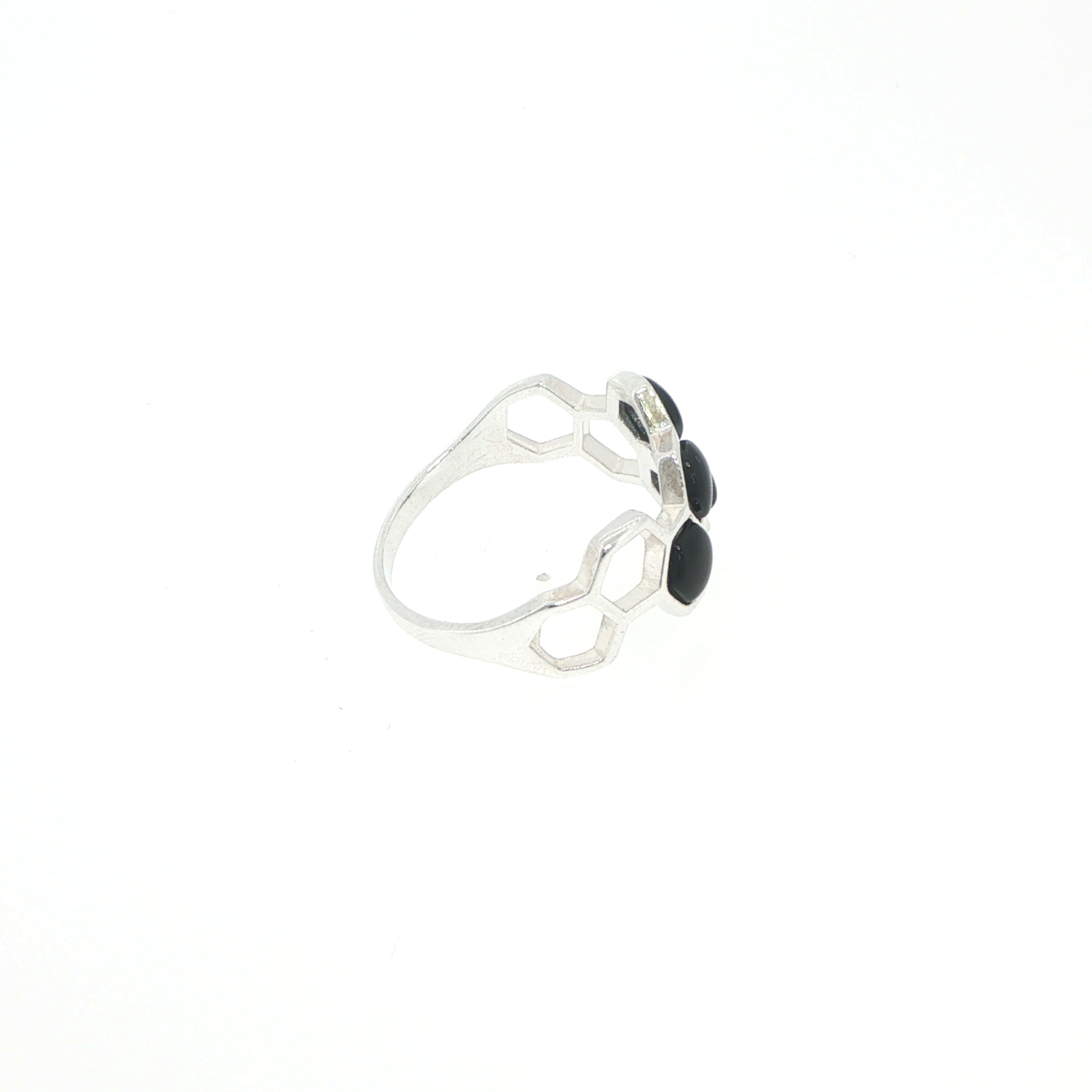 Honeycomb Ring with Whitby Jet Stones in Silver - Image 12