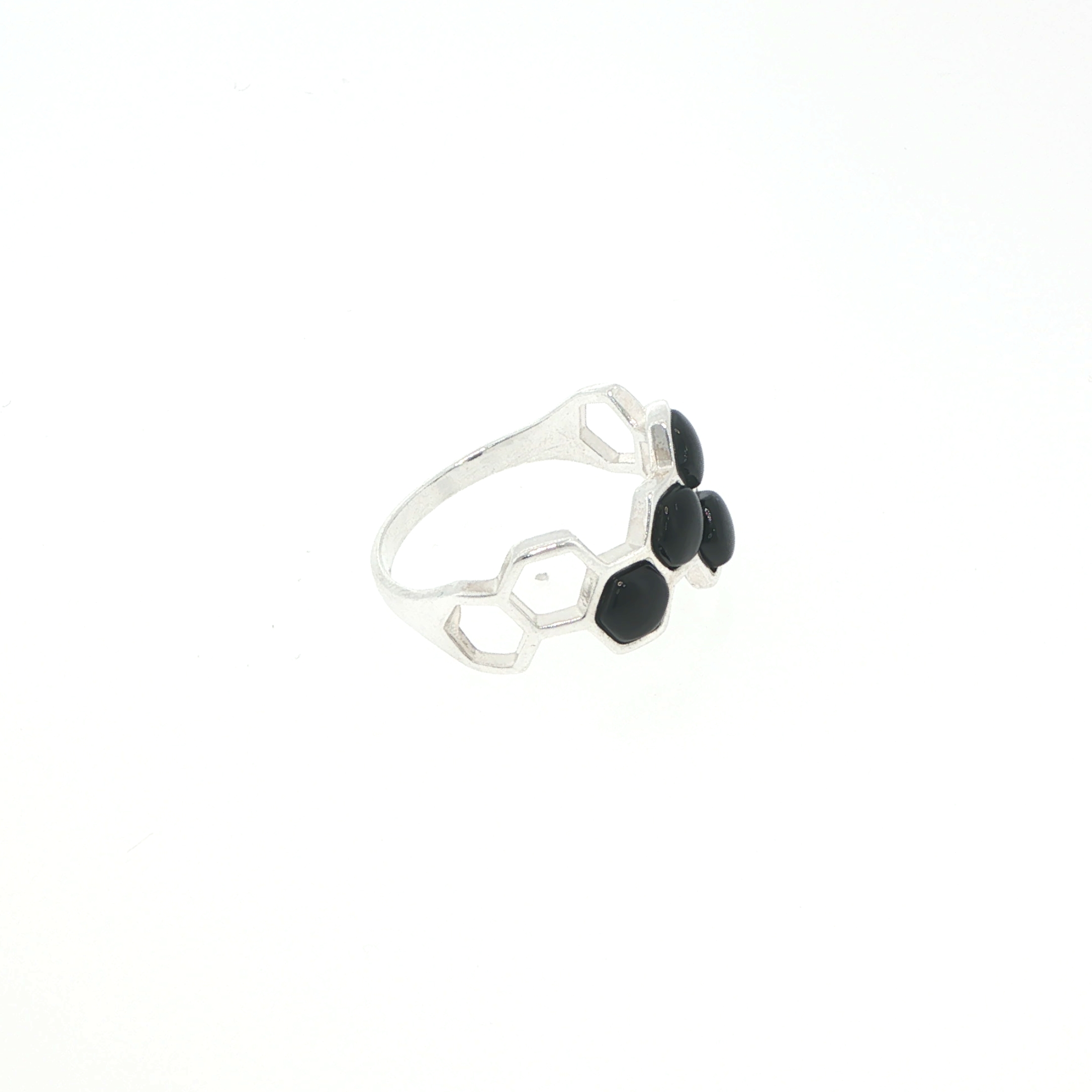 Honeycomb Ring with Whitby Jet Stones in Silver - Image 2
