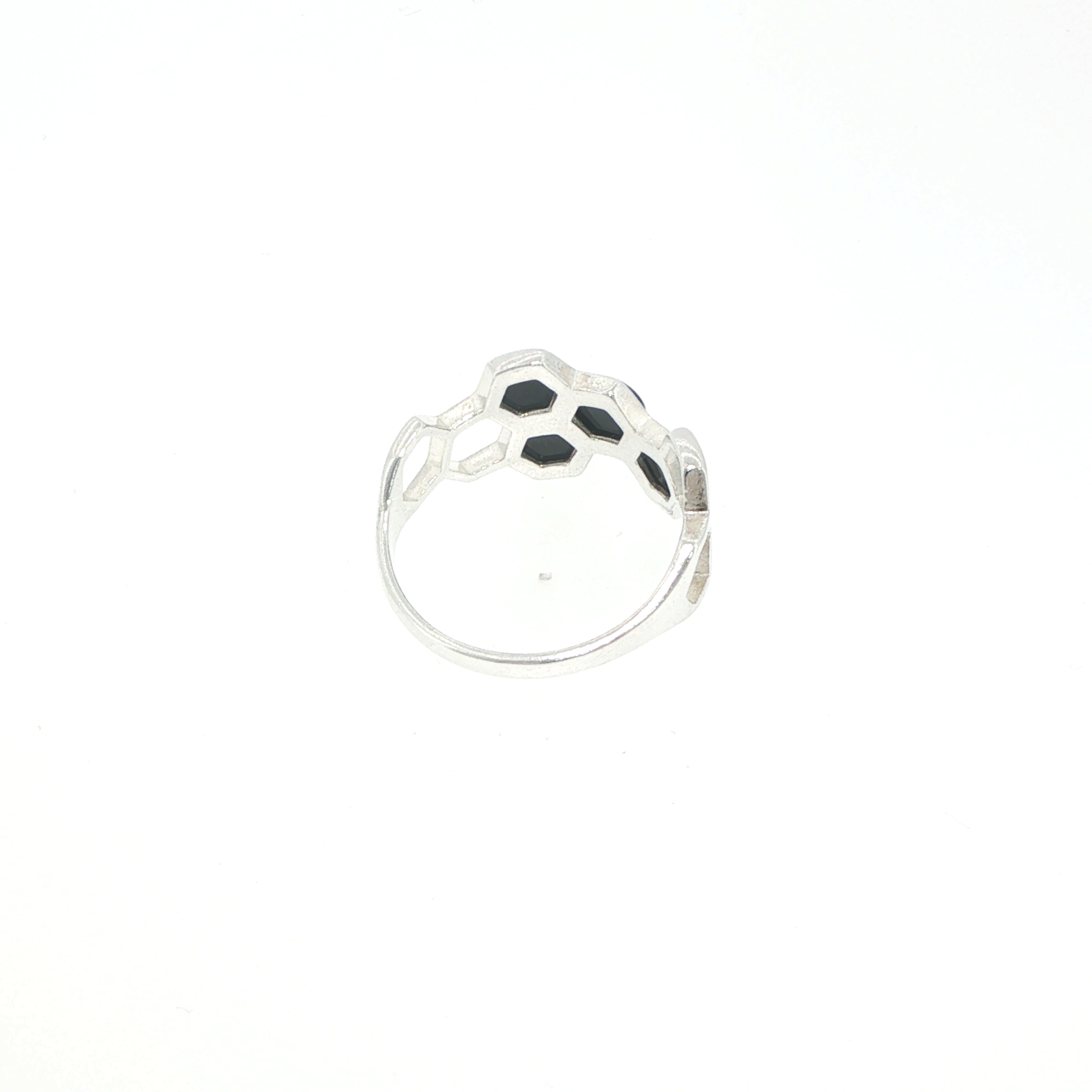 Honeycomb Ring with Whitby Jet Stones in Silver - Image 10