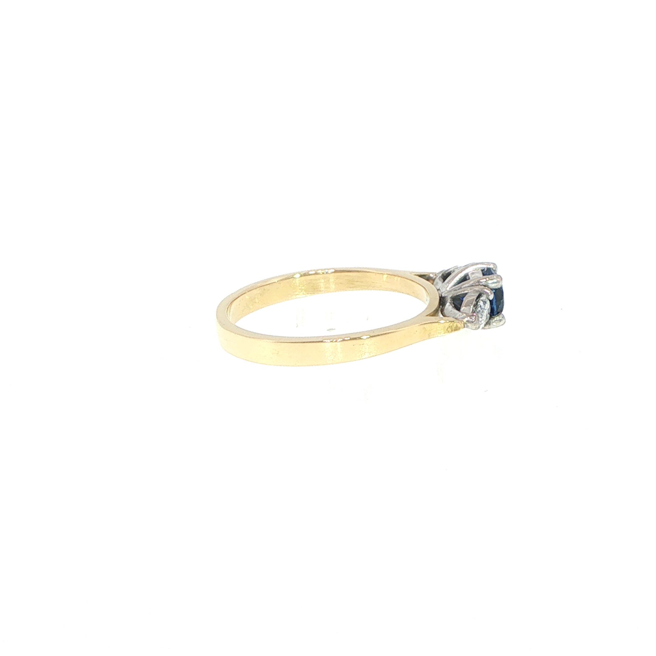 Royal Blue Sapphire Three-Stone Ring in 18ct Yellow Gold - Image 15