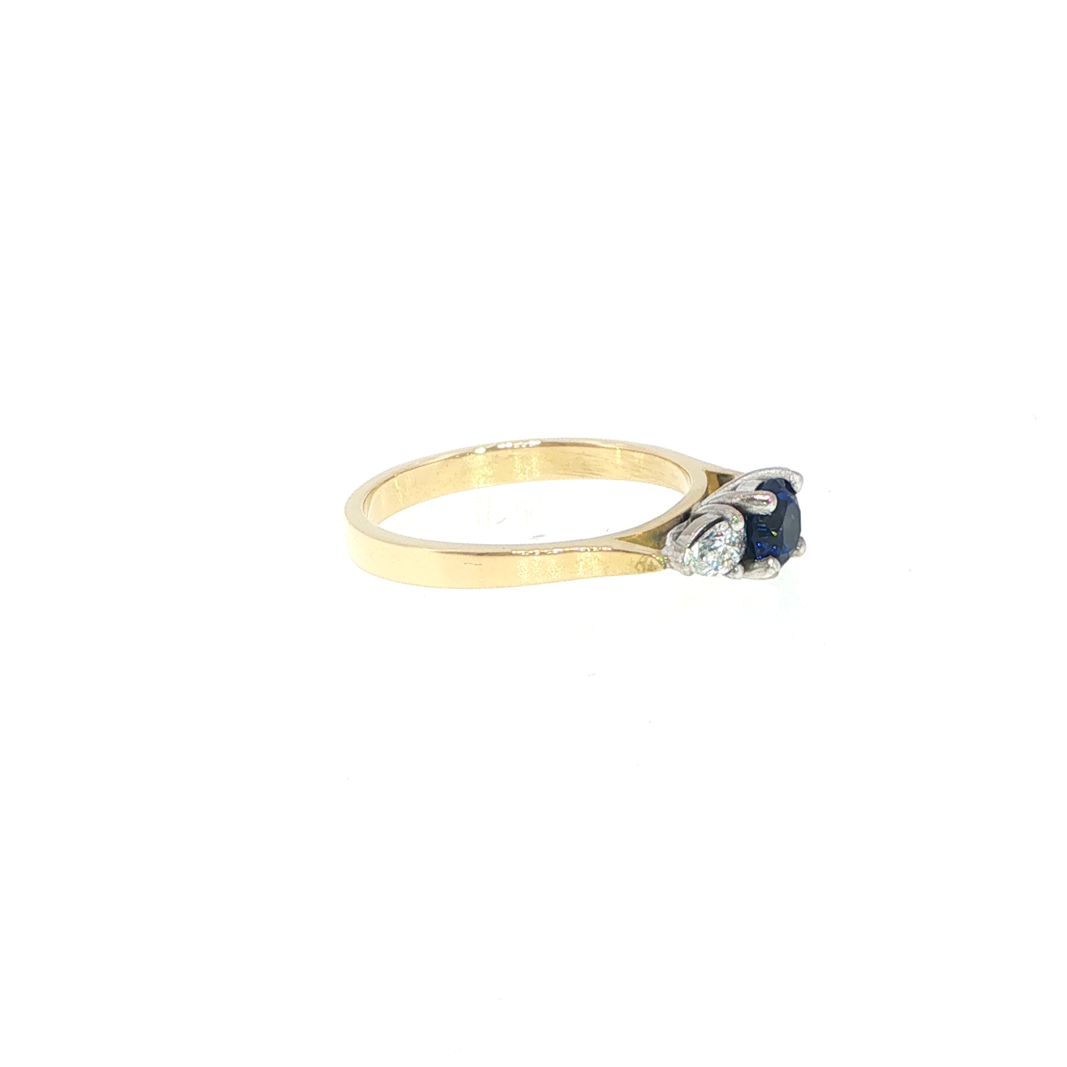 Royal Blue Sapphire Three-Stone Ring in 18ct Yellow Gold - Image 16