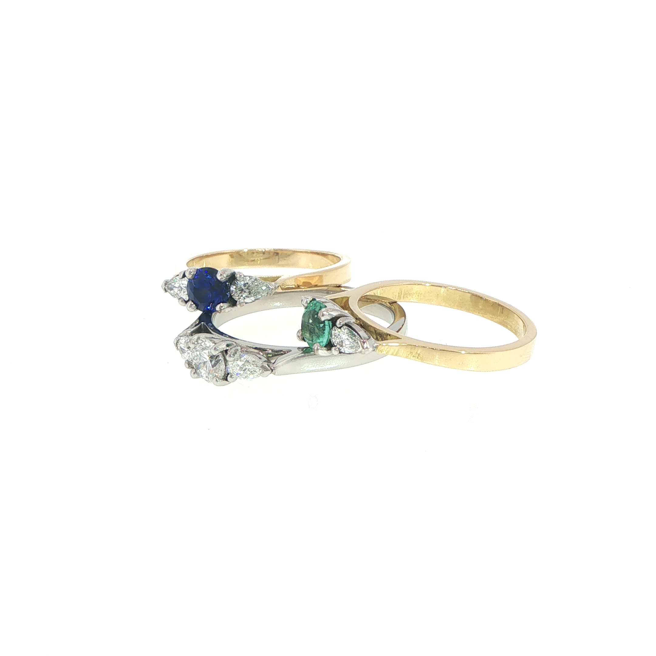 Platinum Three-Stone Diamond Ring - Image 15
