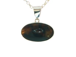Oval Cabochon Montana Agate Pendant Necklace in Silver