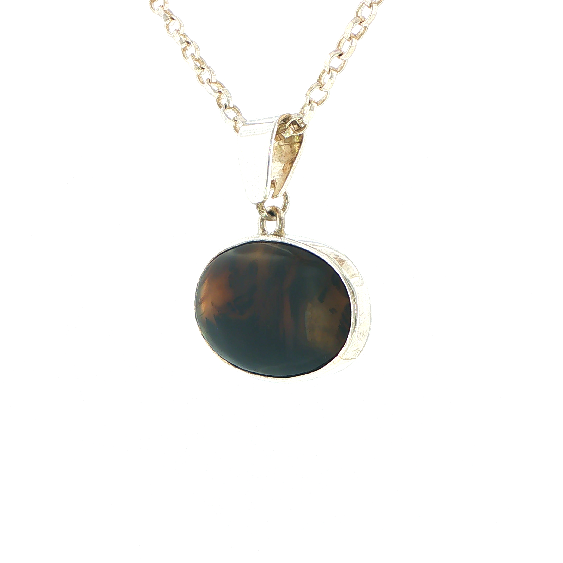 Oval Cabochon Montana Agate Pendant Necklace in Silver - Image 7